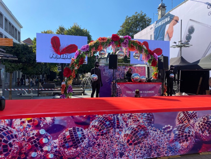 Stage / Podium producties - Licht & Geluid - Aankleding