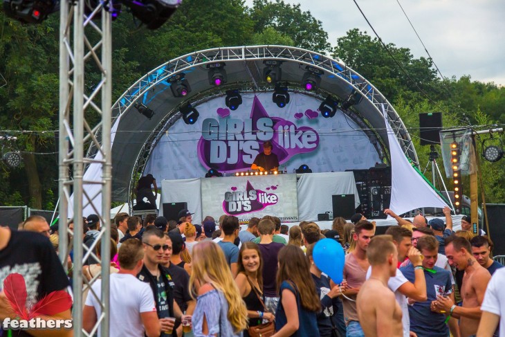 Stage / Podium producties - Licht & Geluid - Aankleding