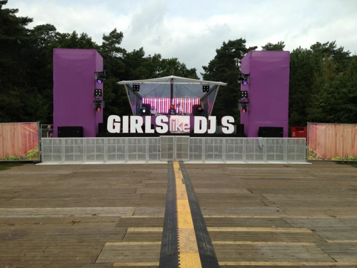 Stage / Podium producties - Licht & Geluid - Aankleding