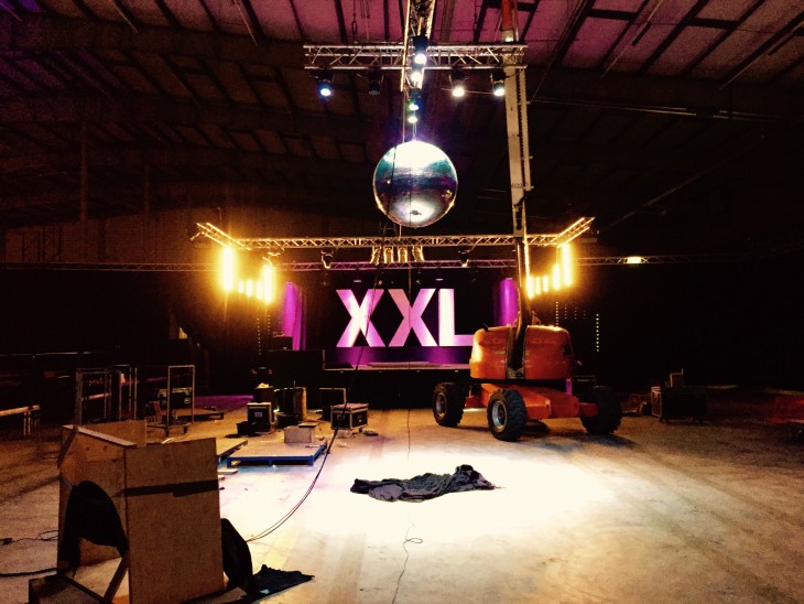 Stage / Podium producties - Licht & Geluid - Aankleding